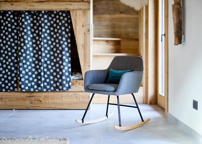 Treeb シャレー ベッラージョ