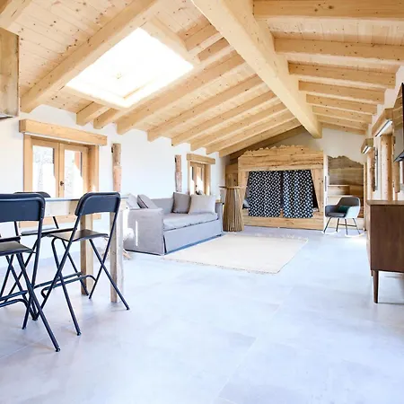 Chalet Treeb